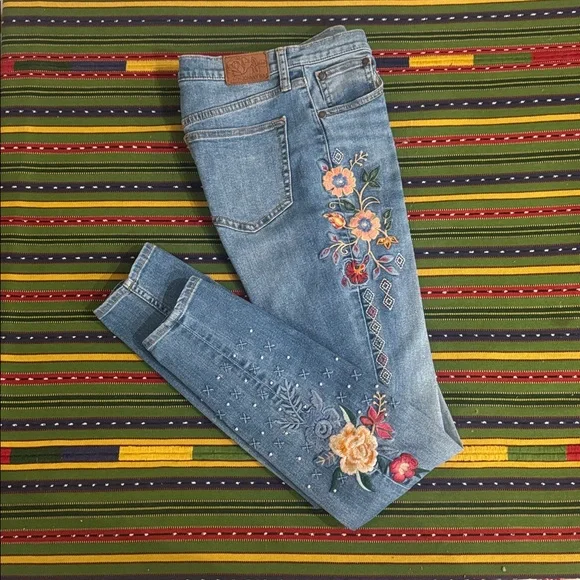 VINTAGE Johnny Was The Skinny Jean Floral Embroidered Mid-Rise Size 26